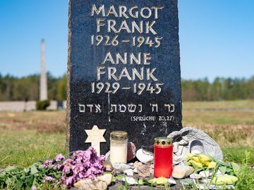 Gedenkveranstaltung in Bergen-Belsen