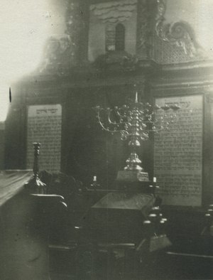 Die Alte Synagoge Chanukka-Leuchter im Zentrum, 1923.