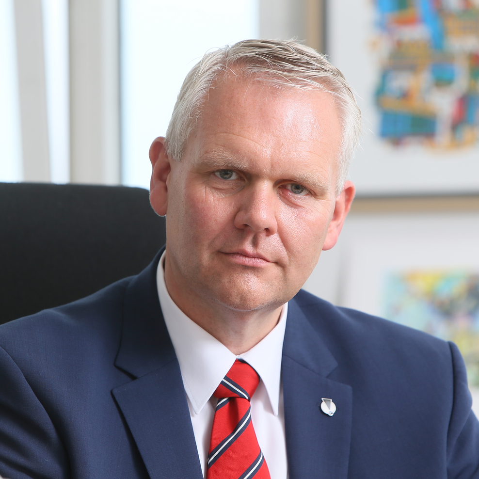 Porträtaufnahme von Minister Björn Thümler